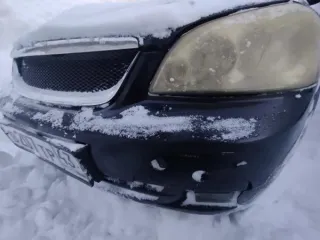 Chevrolet Lanos 2009 года, черный цвет, госномер В207ТР43, VIN XUUNF19BJ9C000178. Находится в г. Киров, Кировская область, Заготзерновский проезд, д. 14. VIN указан по данным ГИБДД, фактический установить не представилось возможным. Автомобиль закрыт, ключей и документов нет. Имеются трещины на…