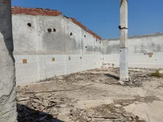 Комплекс строений и сооружений, 41240 кв. м, Республика Крым. Группа инвентарных объектов с расположенным под ними земельным участком по адресу: Республика Крым, Черноморский район, Медведевский с/с, комплекс строений и сооружений № 1, а именно: земельный участок пл. 41 240 +/- 355 кв. м, КН…