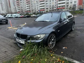 BMW 325I 2008 года выпуска. VIN-номер WBAVH31010A261028.