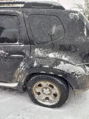 Renault Duster 2012 года, черный, пробег 404562 км, Волгоградская область, Суровикино. VIN X7LHSRH8547874325. Состояние неудовлетворительное, не на ходу, требуется капитальный ремонт двигателя.