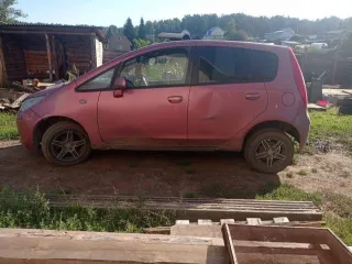 Mitsubishi Colt 2003 года. Год изготовления ТС: 2003. VIN: отсутствует. Серия и номер ПТС: 86 ОА 821609.