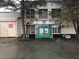 Имущественный комплекс: здание (административное с магазином и СТО), назначение: нежилое, общая площадь 2491,4 кв.м, количество этажей: 1-3, адрес: Новосибирская область, город Новосибирск, Ленинский район, ул. Станционная, д. 62, кадастровый номер: 54:35:061490:2082. Здание расположено на…