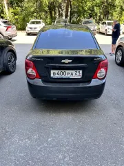 Шевроле Авео 2012 года, черный цвет. VIN: XUUTF69EJC0020305, госномер В400РА21.