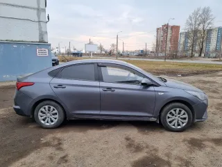 Hyundai Solaris 2021, автомобиль марки Hyundai модель Solaris 2021 г.в., VIN-номер Z94K241CBMR281531, по предварительной записи у организатора торгов, Екатерининская улица, 3/4, Мурино, Всеволожский район, Ленинградская область.