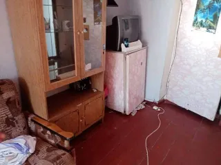 19/100 доли квартиры 94.3 кв.м, Ульяновская область, г. Ульяновск, ул. Рябикова, д. 1, кв. 30, кадастровый номер: 73:24:031002:665, коммунальная квартира, общая долевая собственность, размер доли: 19/100.