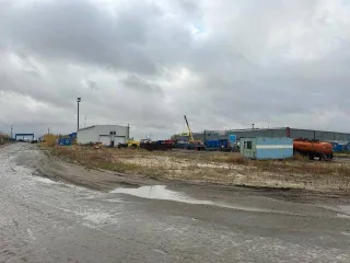 Имущественный комплекс в Новом Уренгое, включая ТМЦ, расположенный по адресу: Ямало-Ненецкий автономный округ, г. Новый Уренгой, восточная промзона (база), в том числе: право аренды земельного участка (на неопределённый срок) площадью 8317 кв. м, кадастровый номер 89:11:030302:120, расположенный в…