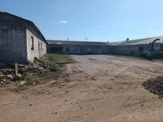 Комплекс недвижимости с земельным участком 33211 м2, Питкярантский р-н, Респ. Карелия. Комплекс недвижимого имущества, находящегося в залоге на не залоговом земельном участке: Земельный участок (для размещения строений и сооружений сельскохозяйственного производства), Общая площадь 33 211+/-128 м2…