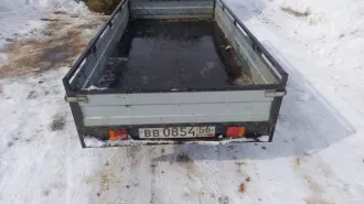 Прицеп 715400 ВВ085456, 2022 года, VIN: XZE715400N0004179. Имеются механические повреждения на бортах.