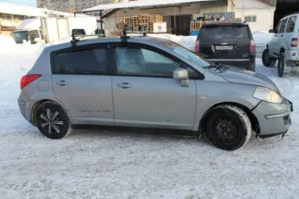 Nissan Tiida 2008 года, 110 л.с., АКПП. Автомобиль легковой Nissan Tiida 1.6, 2008 года выпуска, государственный регистрационный знак Е918ВМ154, VIN 3N1FCAC11UL445513.