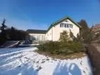 Земельный участок площадью 906 кв. м., расположенный по адресу обл. Московская, р-н Одинцовский, с/о Аксиньинский, с. Аксиньино, уч.29, с/т «Аксиньино», кадастровый номер: 50:20:0050312:53. Жилой дом площадью 819,9 кв. м., расположенный по адресу Московская область, Одинцовский район, Аксиньинский…