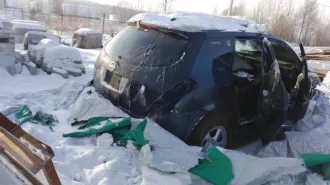 Nissan Murano 2003 года, 248 лс, 900000 км, полный привод, АКПП, VIN JN8AZ08T23W107839 (автотранспортное средство не на ходу, в неисправном техническом состоянии, разукомплектовано).