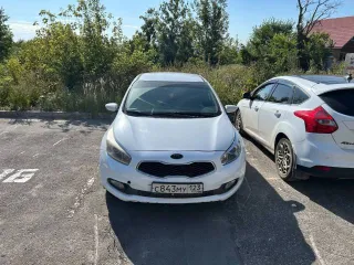 Kia Ceed, 2013 года, 129 лс, 280128 км. Марка и(или) модель: KIA JD (CEED). Год выпуска: 2013. Идентификационный номер (VIN): XWEHN512AE0005349. Номер кузова (кабины): XWEHN512AE0005349. Цвет кузова (кабины): Белый.