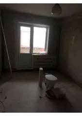 1/4 доля квартиры 62 кв.м в Тамбовской области, г. Котовск, ул. Посконкина, дом 30, квартира 46. Кадастровый номер 68:25:0000070:602. Находится в долевой собственности.