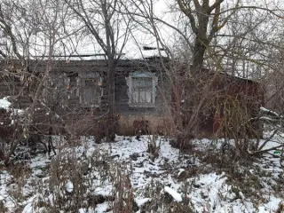 Нежилое здание 40 кв.м и земельный участок 259 кв.м, Красный Ватрас, Нижегородская область. Нежилое здание, площадью 40,0 кв. м, назначение: нежилое, наименование: ветеринарный участок, количество этажей: 1, в том числе подземных 0, кадастровый номер 52:29:0070005:802; Земельный участок общей…