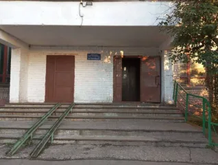 Жилое помещение с кадастровым номером 35:21:0401003:2560. Общая долевая собственность, доля в праве 1/5. Местоположение: Вологодская область, г. Череповец, ул. Сталеваров, д. 78, кв. 13, к. 4. Квартира является комнатой в общежитии, куплена с использованием материнского капитала за 460 000 руб…
