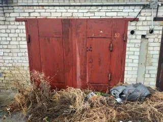 Гараж 19,1 кв.м. Кадастровый номер 45:25:030604:1825. Адрес: Курганская область, г. Курган, пр. Маршала Голикова № 30, КАС-4, бокс № 8, гараж № 52.