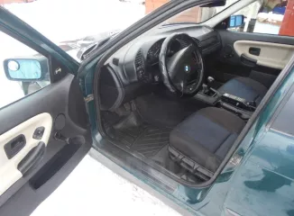 Автомобиль BMW 318 1, 1993 г.в., Р668ОР 55, 115 л.с., VIN WBACA91010KA03152 Комментарии: имеются неисправности ходовой, рулевой рейки, насоса ГУР, повреждения лакокрасочного покрытия, следы коррозии на кузове. Возможны иные недостатки Автомобиль BMW 318 1, 1993 г.в., Р668ОР 55, 115 л.с., VIN…