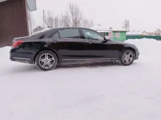 Mercedes-Benz S 450 4MATIC, 2017 года, гос. № В495ОВ37, VIN: WDD2221641A366714. Местонахождение: Ивановская обл., г. Иваново, ул. Калашникова, д. 28И. Имущество находится в залоге у ФНС России.