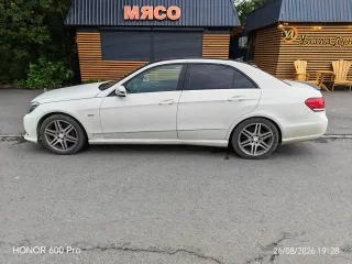 Mercedes-Benz E-Class 2010, 184 л.с., 326791 км, АКПП. Модель автомобиля: МЕРСЕДЕС-БЕНЦ Е 200CGI; 2010 года выпуска; номер двигателя 27186030-133451; VIN: WDD2120481A198973.