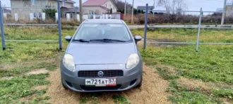 Fiat Punto 2007 года, 77 л.с., пробег 175 000 км, АКПП. Приехала своим ходом. Не работает кондиционер, задние двери открываются только изнутри, ошибка по подушкам, очаги коррозии по кузову. Более подробное техническое состояние выясняйте самостоятельно в ходе осмотра.