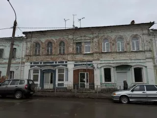 Нежилое помещение по адресу: Российская Федерация, Орловская область, р-н Болховский, г Болхов, ул Тургенева, д 90, кв 5. Общая площадь – 15,4 кв.м., этаж №2. Кадастровый номер: 57:01:0010320:104. Кадастровая стоимость: 420957.15. Назначение: нежилое. Ограничения и обременения не зарегистрированы…