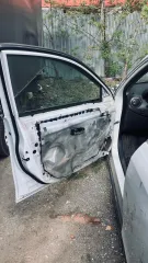 Nissan Almera 2017 года выпуска, VIN: Z8NAJL11059356921. В залоге у ПАО "Совкомбанк". Автомобиль находится в плохом состоянии, присутствует большое количество повреждений.