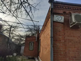 1/4 доля в здании 108.2 кв.м Краснодарский край 1/4 доля в здании, площадь 108.2 кв.м., назначение: Жилое, количество этажей: 1, этаж: 1, адрес (местонахождение): Россия, край Краснодарский, р-н Динской, ст-ца Динская, ул Широкая, дом 32/1, кадастровый (условный) номер: 23:07:0806052:136 Для…