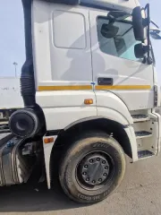 Грузовой тягач седельный КАМАЗ 5490-S5, 2021 г.в., г/н Н806ЕО761, VIN XTC549005M2549728, с видимыми повреждениями. Адрес: Ростовская область, Аксайский район, х. Маяковского, ул. Заводская, 43. Год выпуска: 2021 VIN номер: XTC549005M2549728 Марка грузовика: КАМАЗ 5490-S5 Модель грузовика: КАМАЗ…