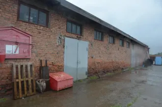 Здание (механические мастерские производственной базы) площадью 902,3 м2, назначение: нежилое, кадастровый номер 29:28:110270:45, местоположение: Архангельская область, г. Северодвинск, проезд Чаячий, д.17; здание (механическая мастерская) площадью 751,4 м2, назначение: нежилое, кадастровый номер…