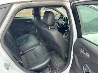 Ford Focus 2019 года выпуска. VIN: Z6F4XXEEC4KK63424. Осмотр по предварительной договоренности. Контакты для согласования: marinina.polina.97@gmail.com, +7 (963) 053-06-66. Адрес: 620075, г. Екатеринбург, а/я 74. Дополнительная информация отсутствует.