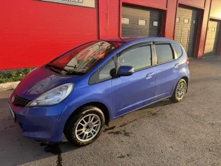 Honda Fit 2012 года, 99 лс, модель, № двигателя L13A-4808474, кузов GE6-1707605, цвет кузова синий, мощность двигателя 99 лс (72.81 кВт).