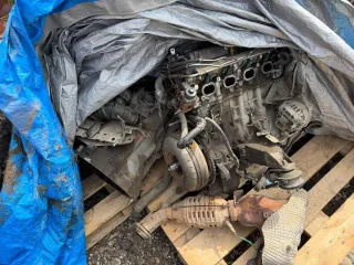 Suzuki Grand Vitara, 2008 года, 140 лс, 325000 км, полный привод, АКПП, легковой универсал, категория В, VIN: JSAJTD54V00504434, кузов №: JSAJTD54V00504434, цвет серебристый, двигатель неисправен, коробка передач и двигатель сняты с автомобиля, находятся рядом, по кузову очаги ржавчины, царапины…