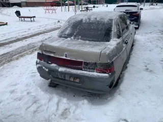 ВАЗ 2110, 2001 год, 71 л.с. Цвет: ярко-белый. VIN: ХТА21102010374786. Двигатель: бензиновый, модель 2111, объем 1.5 л (1499 куб. см). ПТС: 64 КЕ 047711. Пробег 250000 км, уточнять при осмотре.