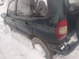 Chevrolet Niva, 2005, 79 лс, 333000 км, полный привод; Chevrolet Niva, 2005 года, 79 лс, 333000 км, полный привод; ШЕВРОЛЕ НИВА, VIN X9L21230050071030, регистрационный знак Т966РА64, 2005 года выпуска. На имущество зарегистрировано ограничение: автомобиль находится в залоге у ПАО "Совкомбанк"…