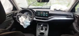 Автомобиль после ДТП повреждение кузова, сработка подушек безопасности