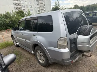 Mitsubishi Pajero 2007 года выпуска, VIN JMYLRV93W7J718163, цвет белый (серебристый), государственный регистрационный знак Р449СС69.