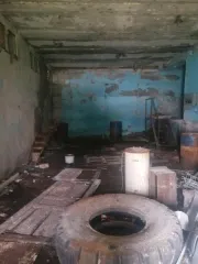 Нежилое помещение, 150,5 кв.м, Мурманская область, Печенгский округ, часть здания, назначение: нежилое, этаж подвал, общая площадь 150,5 кв.м., кадастровый номер 51:03:0070405:1865, Российская Федерация, Мурманская область, муниципальный округ Печенгский, город Заполярный, улица Ленина, дом 33.