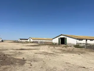 Животноводческий объект 4137 кв.м РД Животноводческий объект, общая площадь 4137 кв. м. кн: 05:04:000000:340, расположенное по адресу: РД, Тарумовский р-он, на территории отгонного животноводства Чародинского района, в границах участка СПК «Гунухский».