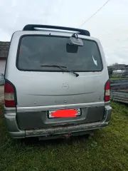 SsangYong Istana 1999 года выпуска. VIN: KPDAB6E81XP078715, двигатель №: 077573, шасси №: KPDAB6E81XP078715, кузов №: KPDAB6E81XP078715