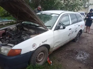 Nissan AD 2001 года выпуска, государственный номер В163ХУ24. VIN кузова VY11-210099. Комплектность и состояние не проверялись. Документы и ключи отсутствуют. Пробег: 0 км. Вид транспорта: легковой. Объем двигателя, коробка передач, привод и мощность двигателя не установлены. Экологический класс: 4…