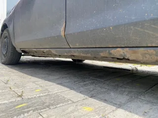 Mazda Demio 2005 года, цвет серый. Номер кузова DY3W433662. Шасси (рама) отсутствует, автомобиль на ходу. С имуществом и документами можно ознакомиться по предварительной записи у организатора по электронной почте: urisprudent2022@mail.ru