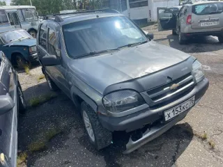 Skoda Fabia 2004 года выпуска, госномер В257МН76, VIN TMBJY16Y954226408. В наличии ключ. Правоустанавливающие документы отсутствуют. Регистрационный номер АС ПИБИ 76-008966. Chevrolet Niva 2004 года выпуска, госномер Х153КС76, VIN X9L21230040031794. В наличии комплект из трех ключей, ПТС, СТС…