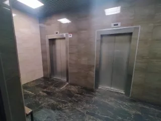 Квартира   46,9 кв. м, адрес: Московская обл., г. Химки, ул. Бабакина, д. 15, кв. 404, 1 комнатная, 26 этаж, кадастровый номер 50:10:0010116:449, ограничения и обременения: имеются зарегистрированные и/или проживающие лица, препятствующие доступу в квартиру, наличие…
