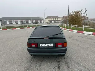 LADA 211440 2010 года, VIN: ХТА 211440А4845932. Дно надо варить. В данный момент авто на ходу, но необходимо заново ремонтировать мотор.