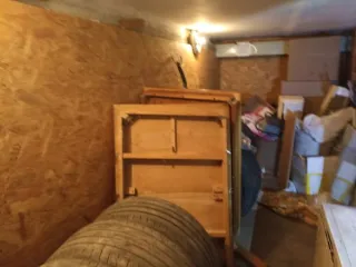 Встроенные нежилые помещения 10.6 кв. м в подвале 5-этажного многоквартирного дома. Адрес: Российская Федерация, Пермский край, городской округ Пермский, город Пермь, улица Маршала Рыбалко, д. 30. Помещения пустуют. Кадастровый номер: 59:01:1713017:3186.