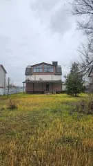 Земельный участок 2033 кв.м и дом 286.7 кв.м, Воронежская область, Рамонский район, село Новоживотинное, улица Газовиков, 19. Кадастровый номер участка: 36:25:3600008:80, кадастровый номер дома: 36:25:3600008:291.