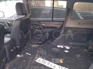 Mitsubishi Pajero 2007 года, 250 л.с., полный привод, АКПП. Транспортное средство – легковой автомобиль, марка/модель – Mitsubishi Pajero, год выпуска – 2007, VIN – JMBLYV97W7J005239. Находится в залоге. ТС б/у, возможно наличие скрытых дефектов. Одометр неисправен, в связи с чем пробег неизвестен.