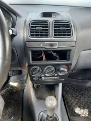 Hyundai Accent, 2007 года, 102 лс, 278 172 км. Автомобиль Hyundai Accent, идентификационный номер (VIN): X7MCF41GP7M122803, год выпуска: 2007, гос.номер Т696КА39. Вмятина на передней пассажирской двери, неисправность тормозной системы (тормозит, но плохо, причину при визуальном осмотре выяснить не…