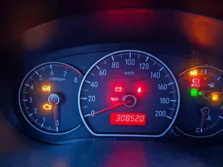 Suzuki SX4, 2008 года, 107 лс, 308520 км. Легковой автомобиль, марка: СУЗУКИ SХ4 , год изготовления: 2008 , VIN: TSMEYB21S00328599, вид собственности: индивидуальная. (Повреждения - Большие трещины лобового стекла, царапины по всему кузову, течёт коробка передач, Течёт моторное масло, но не сильно…