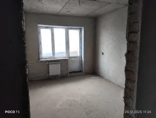 Квартира, 70 кв. м, Астраханская область, г. о. г. Астрахань, г. Астрахань, площадь Карла Маркса, д. 3, корп. 1, кв. 30, кадастровый номер 30:12:000000:7351, ограничения и обременения: перепланировка/переустройство/реконструкция не проводились, отсутствуют зарегистрированные лица в жилом помещении…